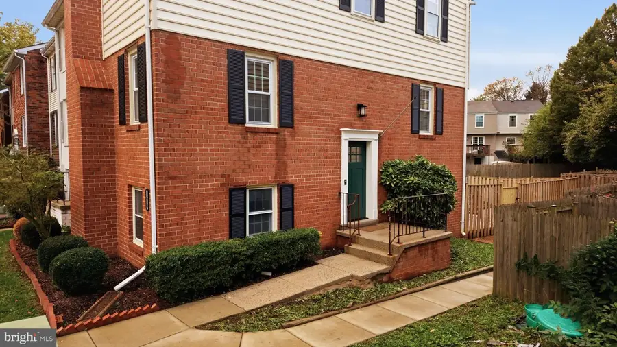 1614 Colonial Way, Frederick, MD 21702 - #2