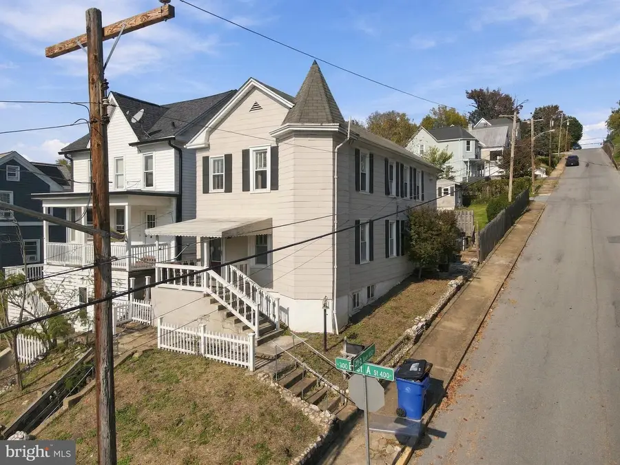321 E A St E, Brunswick, MD 21716 - #2