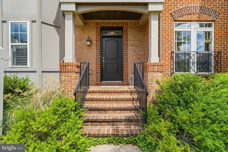 605 Blandwood Rd, Frederick, MD 21701 - #3