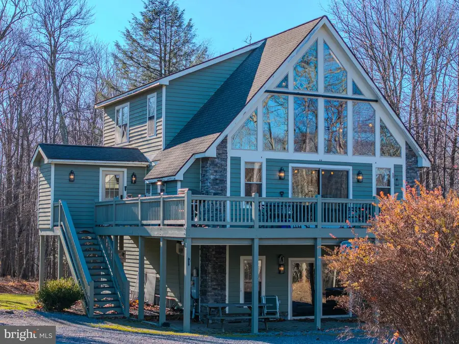 220 Woodlands Hill Ln, Oakland, MD 21550 - Image #2