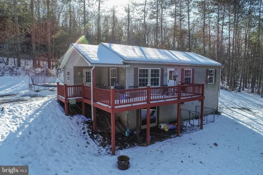 27 Pullin Hollow Rd, Grantsville, MD 21536 - Image #2