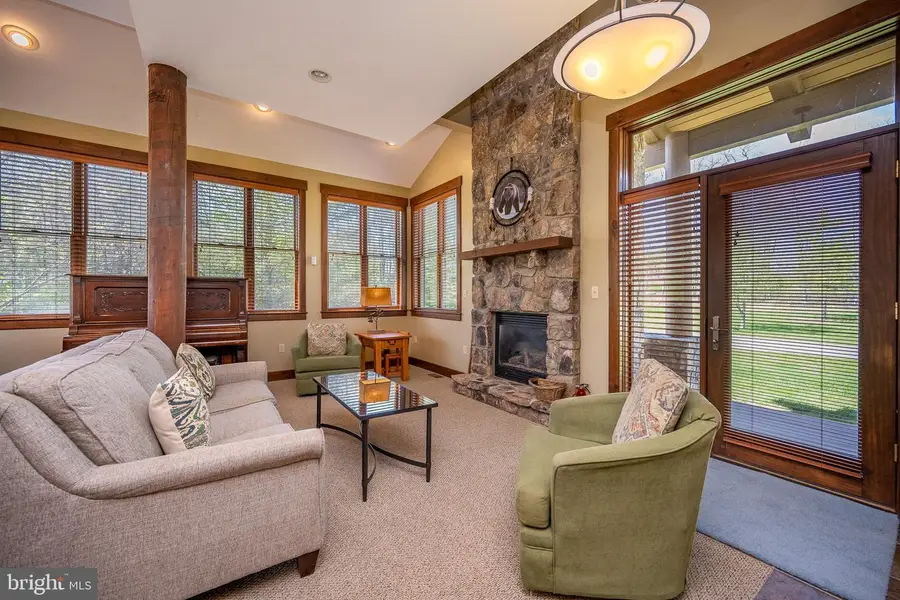 105 Mountain Overlook Court, McHenry, MD 21541 - Image #2