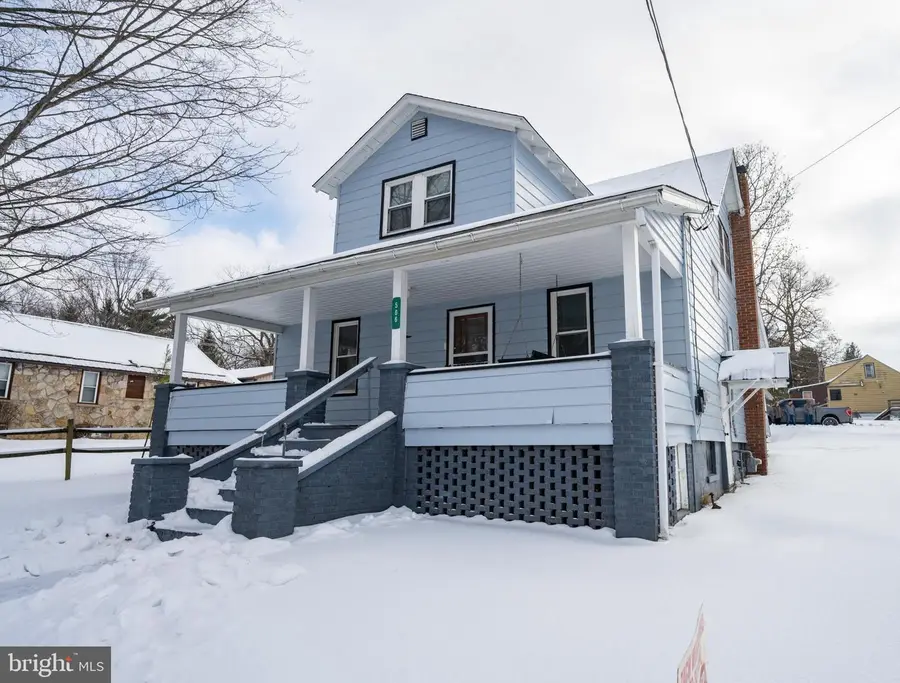 506 Roanoke Ave, Oakland, MD 21550 - #2