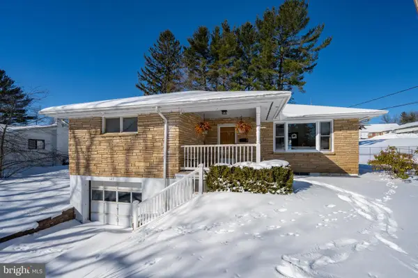 127 S Oakhall Dr, OAKLAND, MD 21550