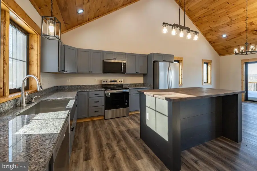 52 Dam View Dr, Oakland, MD 21550 - #2