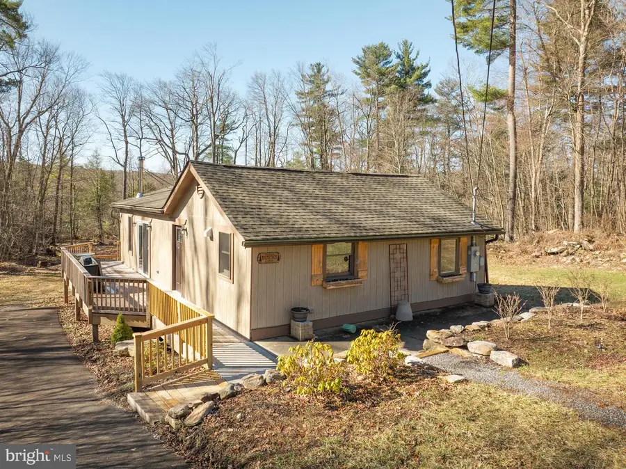 3930 Mayhew Inn Rd, Oakland, MD 21550 - #3