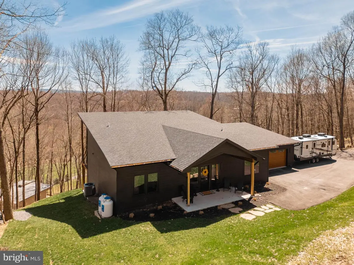 620 Crosby Dr, Oakland, MD 21550 - #1