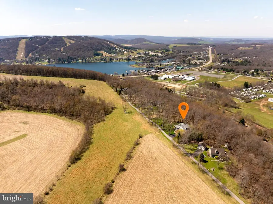 726 Sunset Ridge Dr, McHenry, MD 21541 - #2