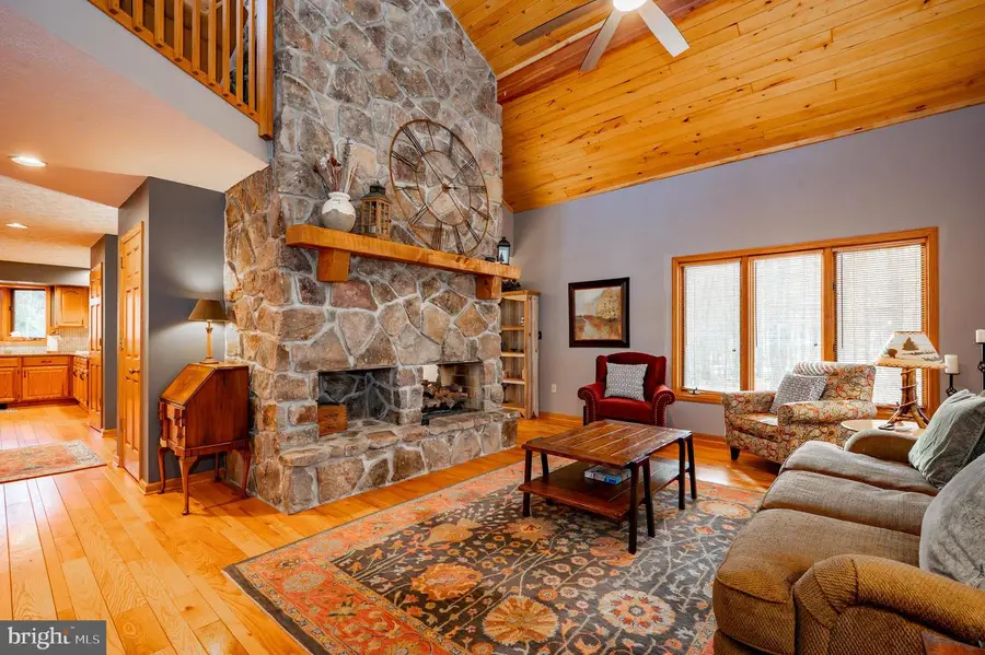 62 Middleton Rd, Oakland, MD 21550 - #3