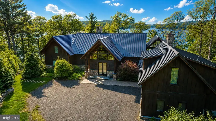 218 Smith Pointe Rd, Swanton, MD 21561 - #2