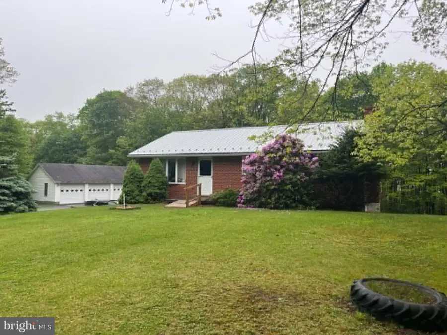211 Rocky Mountain Dr, Grantsville, MD 21536 - #2