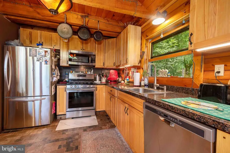 995 Betts Ln, Oakland, MD 21550 - #3