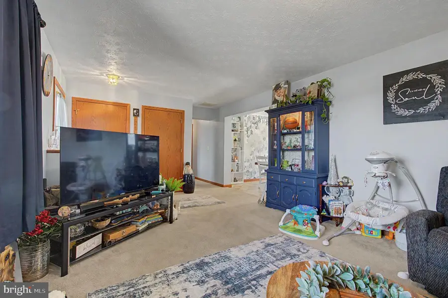 610 Harvey Winters Dr, Oakland, MD 21550 - #2