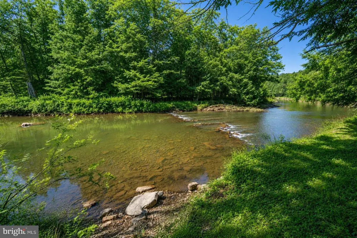 14 Yough View Dr, Oakland, MD 21550 - #1