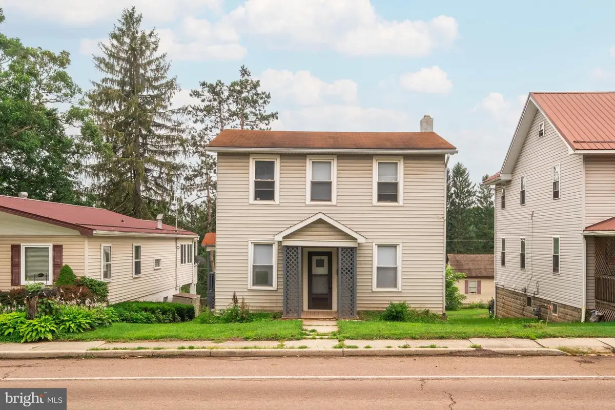 615 E Oak St, Oakland, MD 21550 - #1