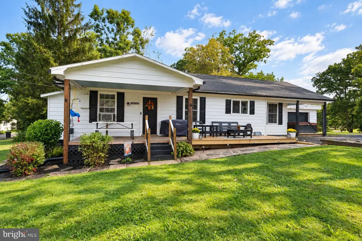 408 M St, Mountain Lake Park, MD 21550 - #1