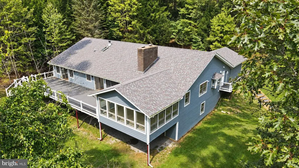 524 Summit Dr, Swanton, MD 21561 - #1