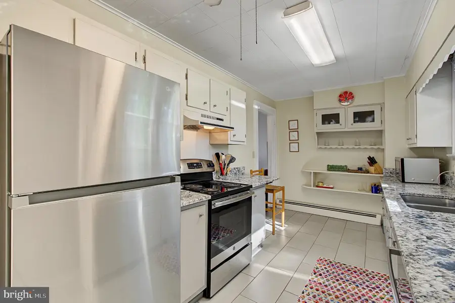 228 N 4th St, Oakland, MD 21550 - #2