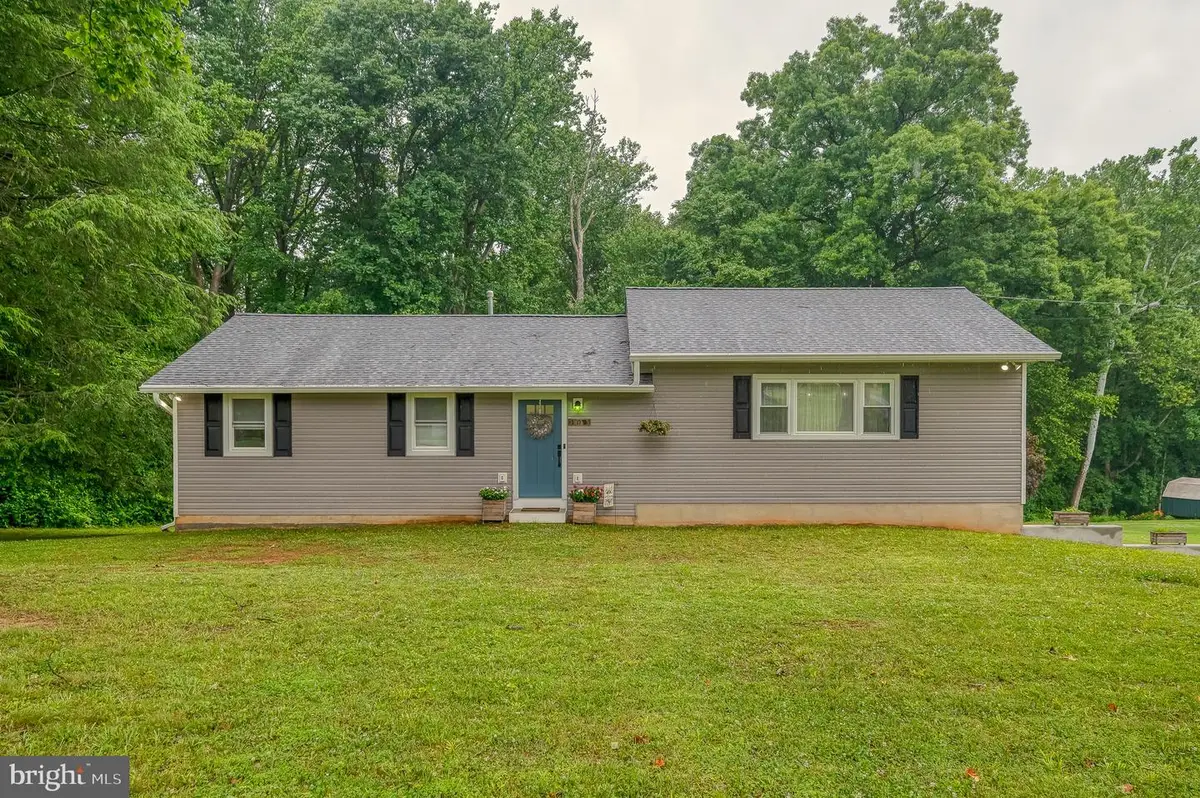 102 Arbutus Dr, Joppa, MD 21085 - #1