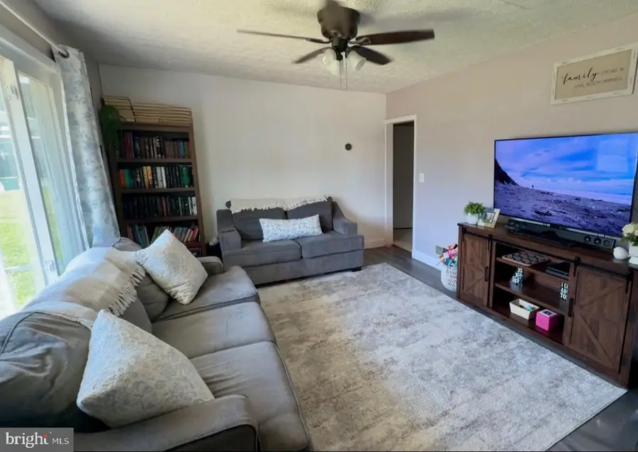 33 Raymond Ave, Aberdeen, MD 21001 - #3