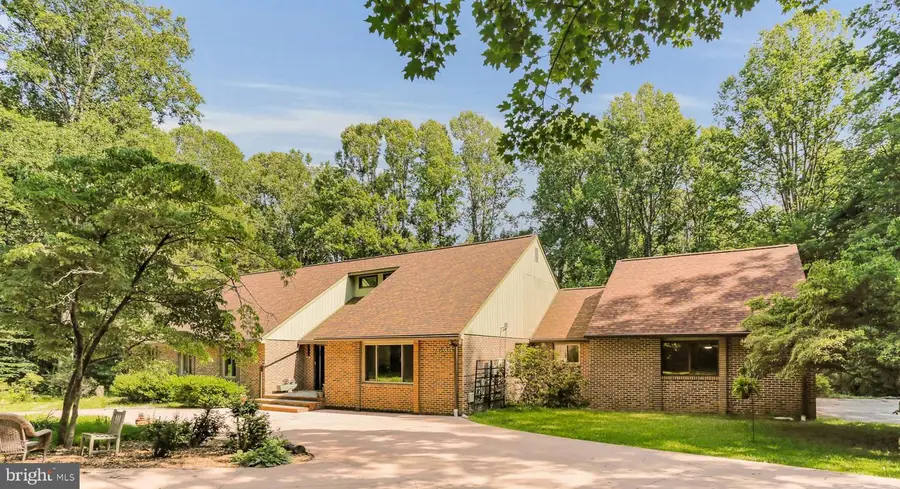 7033 Mink Hollow Rd, Highland, MD 20777 - Image #2