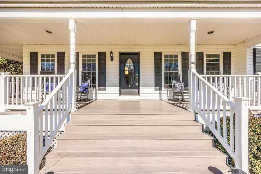 925 Sunset Valley Dr, Sykesville, MD 21784 - #2