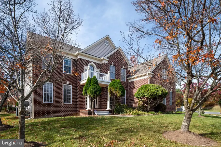 10047 Fall Rain Dr, Laurel, MD 20723 - Image #2