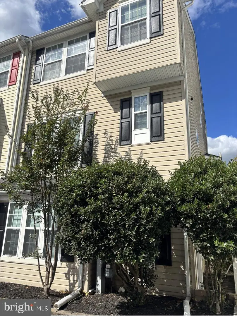 6716 Cozy Ln, Elkridge, MD 21075 - Image #2