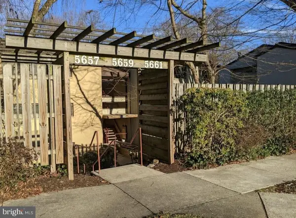 5661 Harpers Farm Rd #f, COLUMBIA, MD 21044