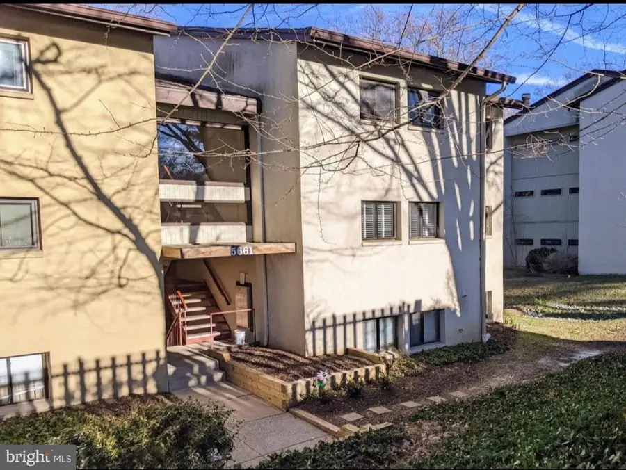 5661 Harpers Farm Rd #f, Columbia, MD 21044 - Image #2