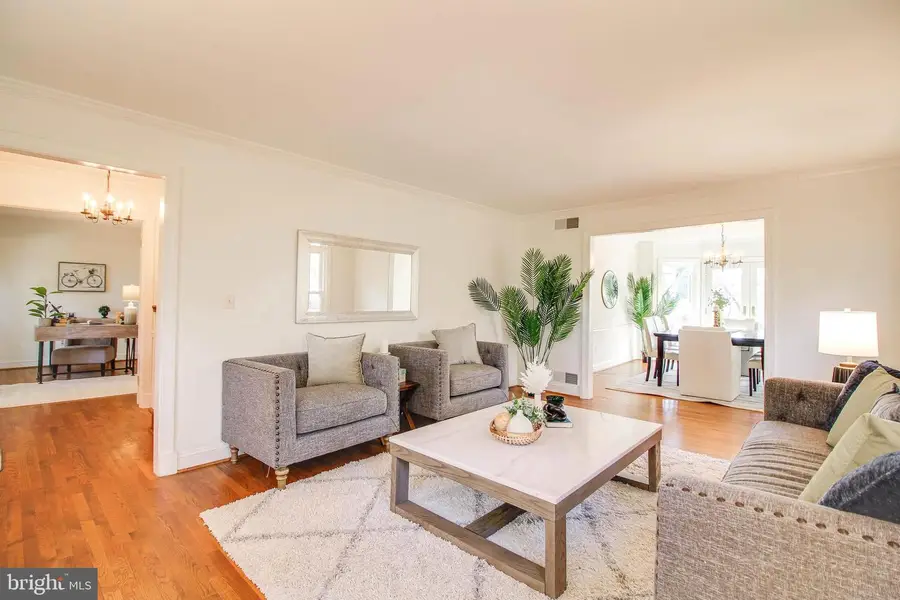 13838 Dayton Meadows Ct, Dayton, MD 21036 - Image #2