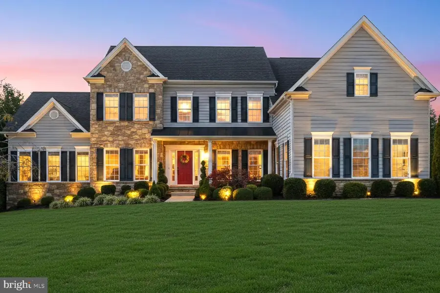 14863 Michele Dr, Glenelg, MD 21737 - Image #2