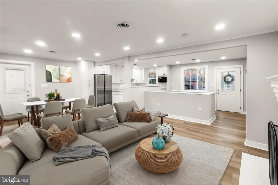 6722 Seneca Dr, Columbia, MD 21046 - Image #3