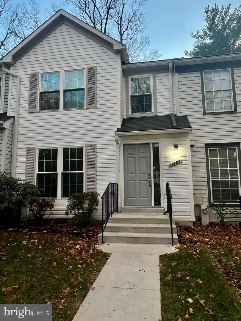 11789 Stonegate Ln, Columbia, MD 21044 - Image #1