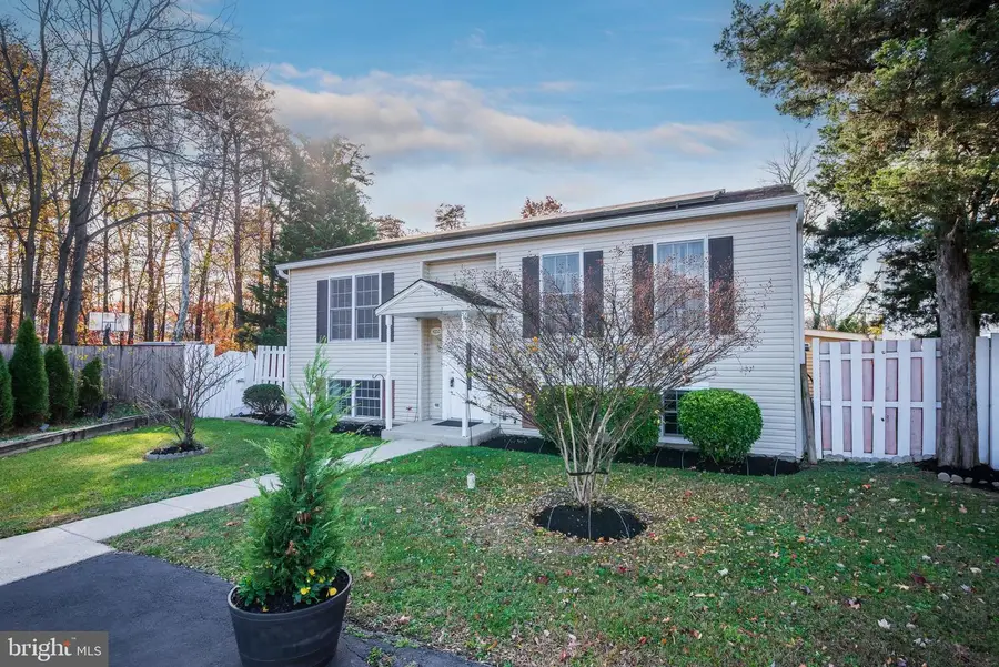 8252 Glen Ct, Jessup, MD 20794 - Image #3