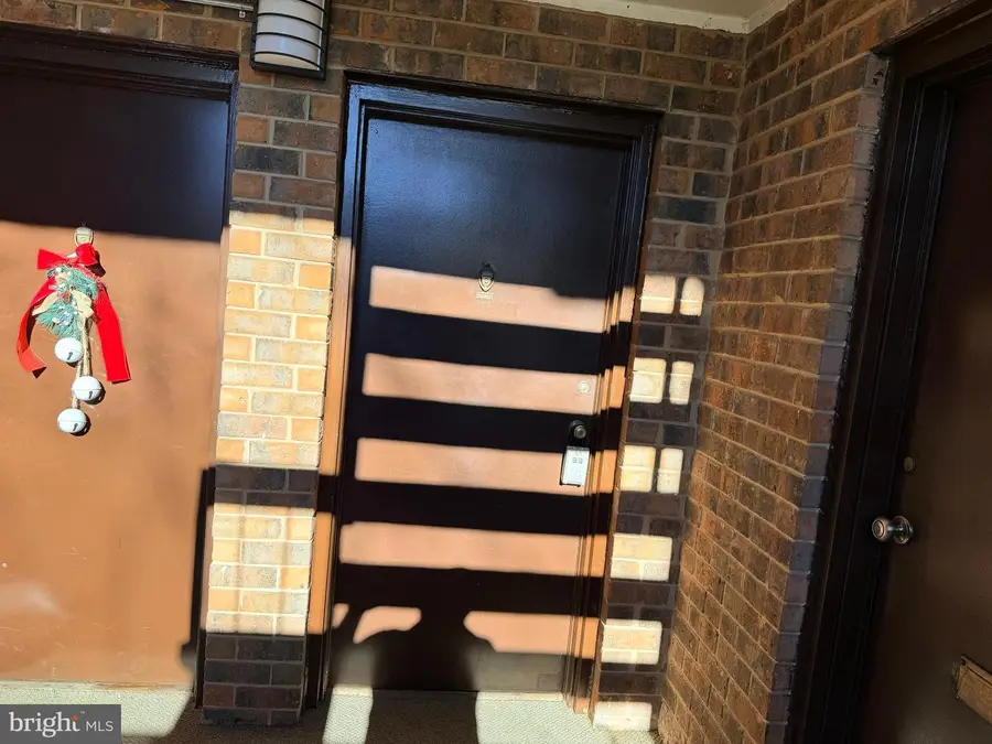 5247 W Running Brook Rd #102, Columbia, MD 21044 - Image #3