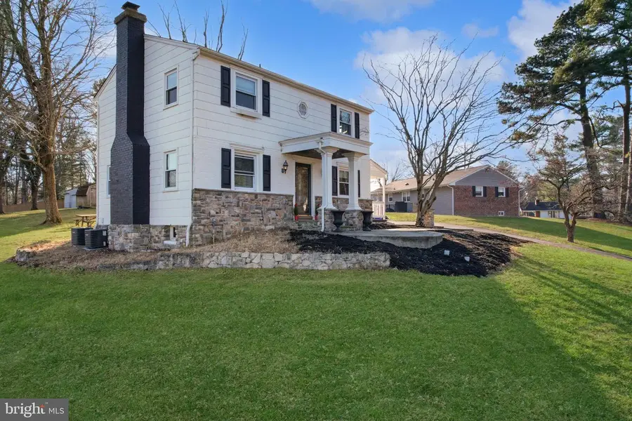 10185 Green Clover Dr, Ellicott City, MD 21042 - Image #2