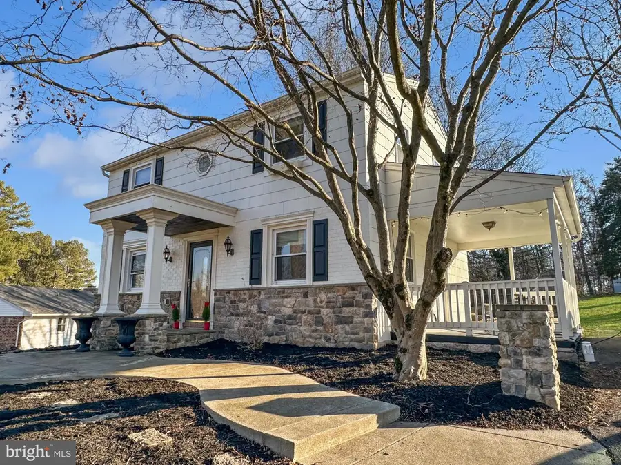 10185 Green Clover Dr, Ellicott City, MD 21042 - Image #3