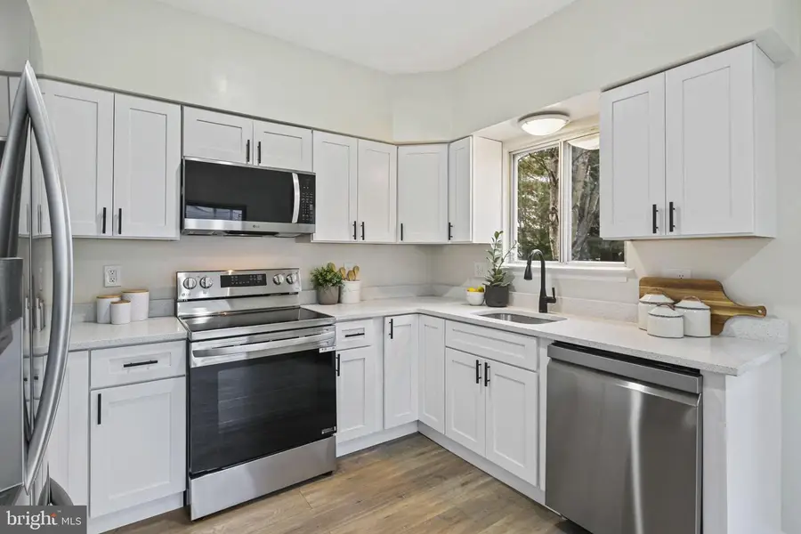 5497 Vantage Point Rd #30, Columbia, MD 21044 - Image #2