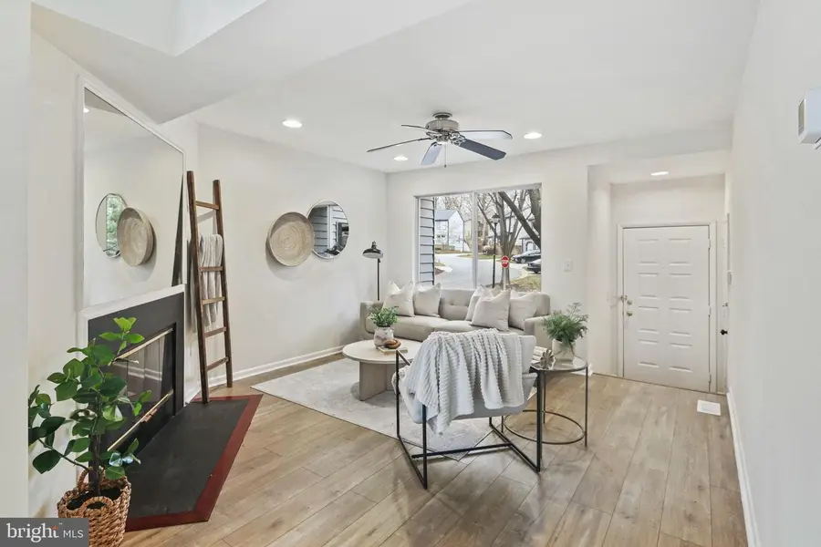 5497 Vantage Point Rd #30, Columbia, MD 21044 - Image #3