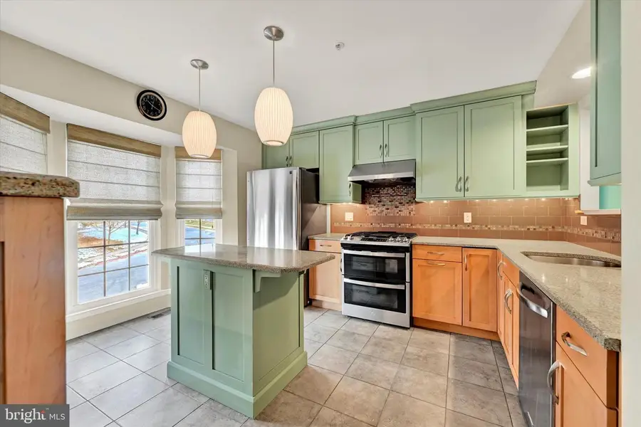 7786 Blueberry Hill Ln, Ellicott City, MD 21043 - Image #2