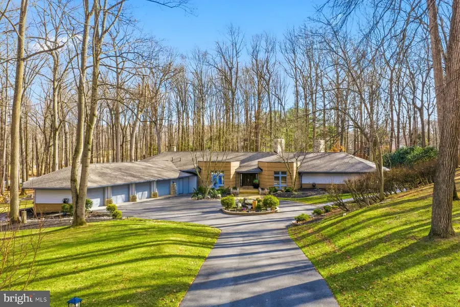 4205 Buckskin Lake Dr, Ellicott City, MD 21042 - Image #2