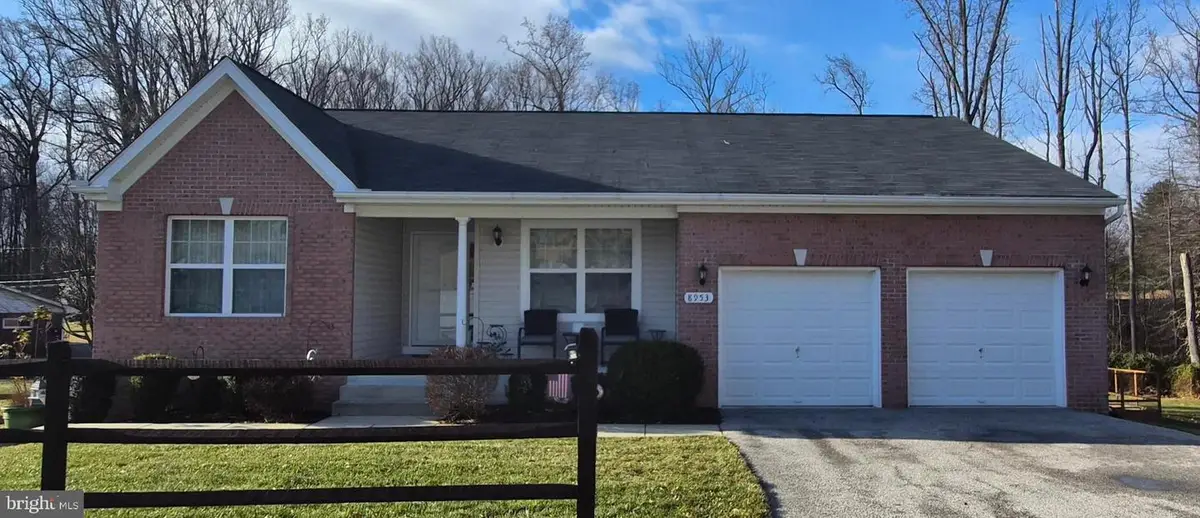 8953 Chapel Ave, Ellicott City, MD 21043 - Image #1