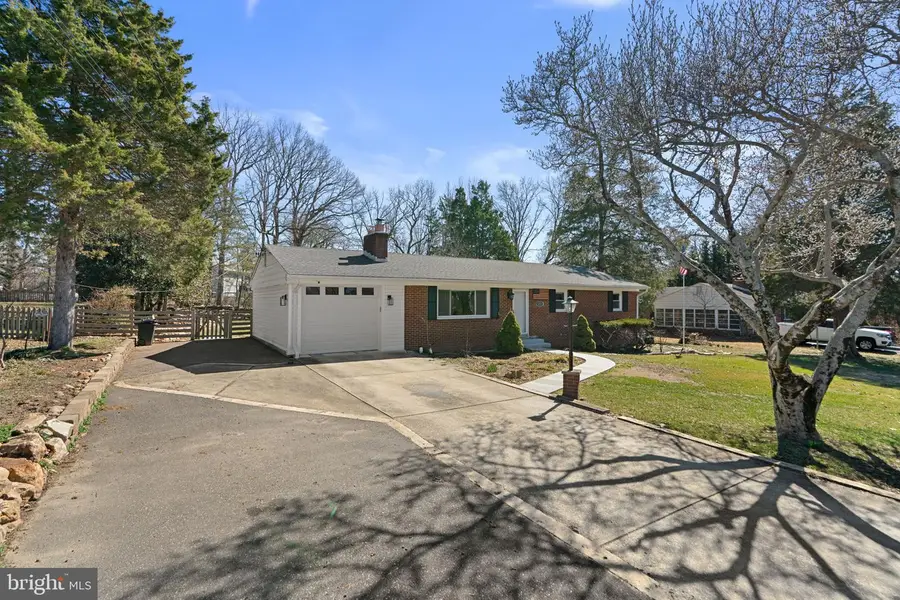 8721 Susini Dr, Laurel, MD 20723 - #3