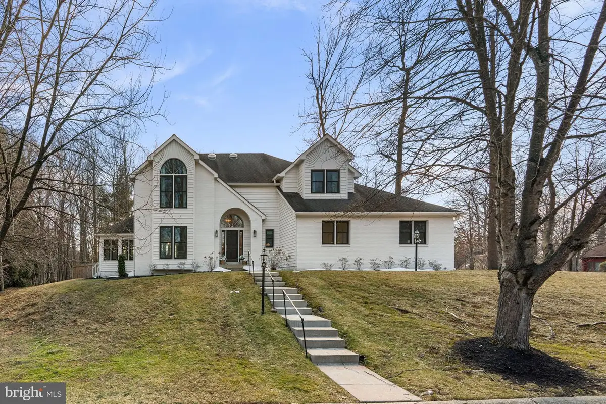 6125 Wooded Run Dr, Columbia, MD 21044 - #1