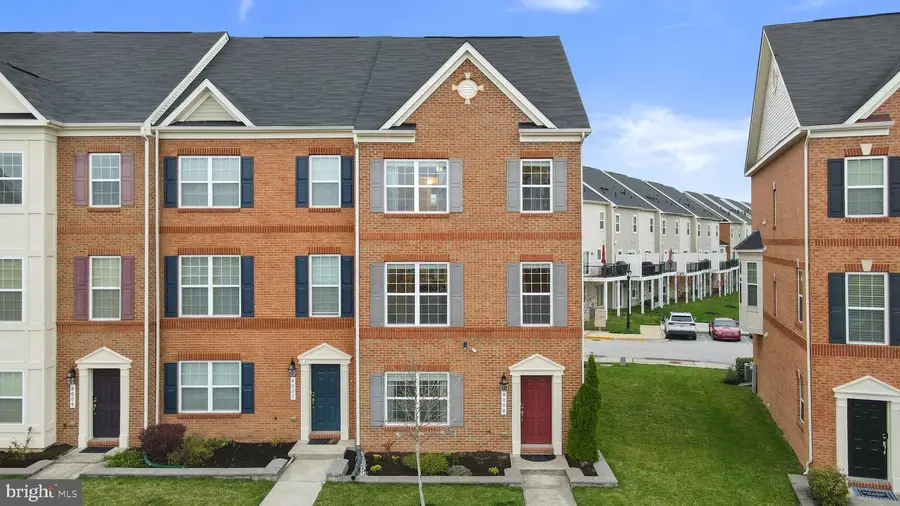 8000 Blue Stream Dr, Elkridge, MD 21075 - #3