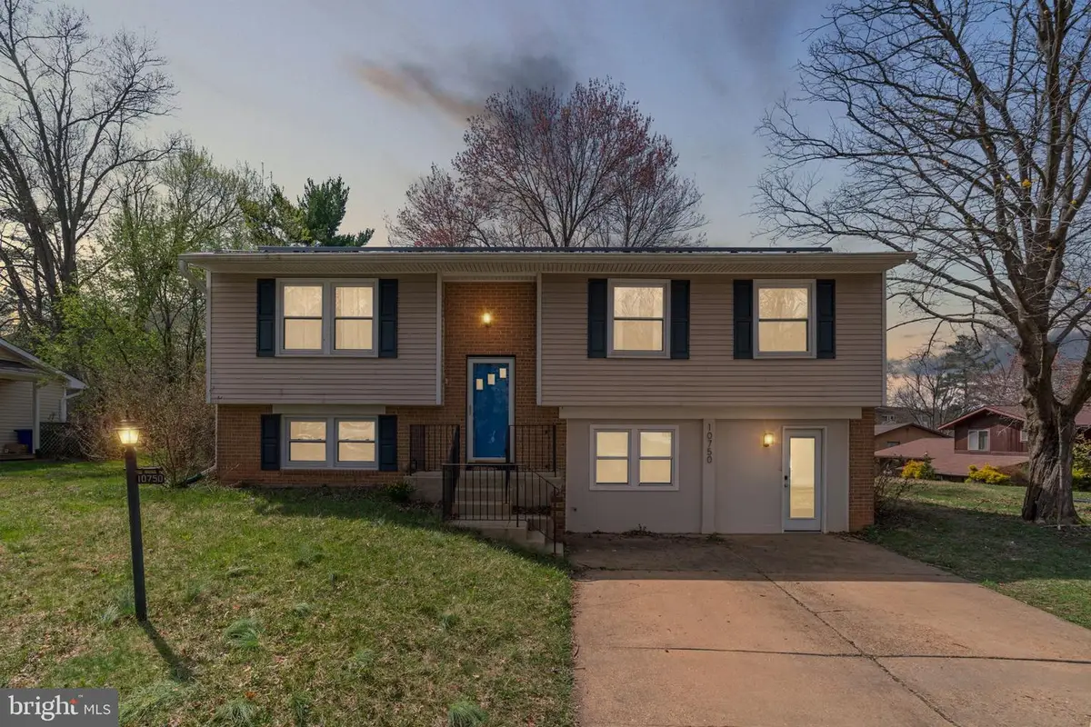 10750 Evening Wind Ct, Columbia, MD 21044 - #1