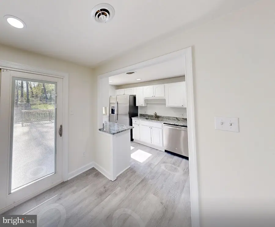 729 W Watersville Rd, Mount Airy, MD 21771 - #3