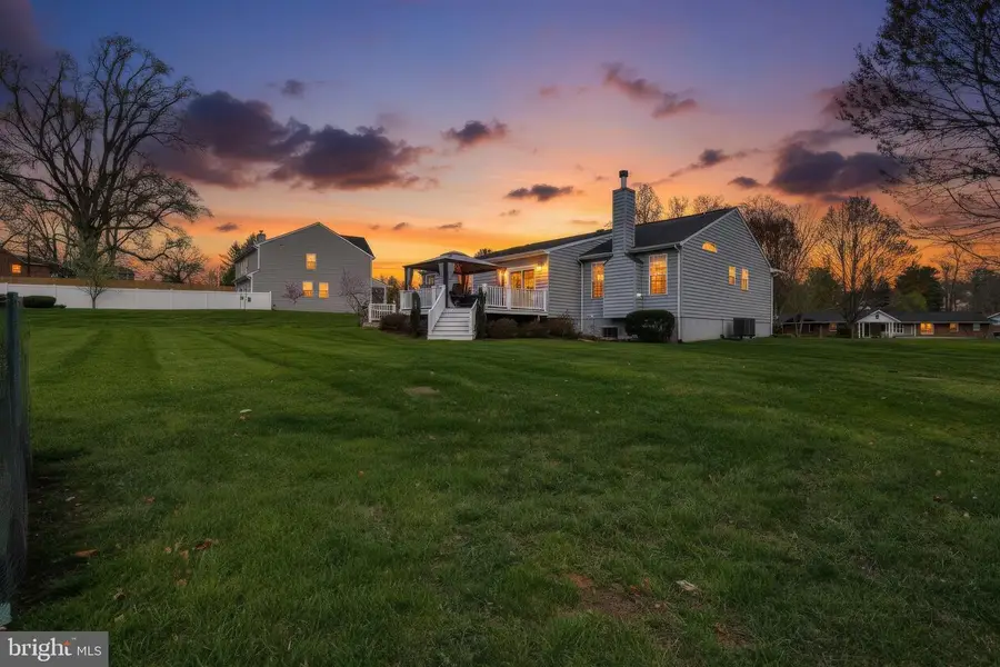 8951 Chapel Ave, Ellicott City, MD 21043 - #2