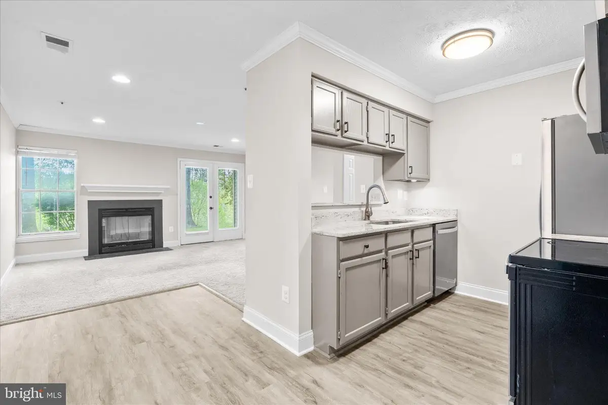 4720 Dorsey Hall Dr #602, Ellicott City, MD 21042 - #1